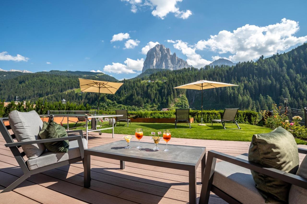 Hotel Vernel Santa Cristina Val Gardena 外观 照片
