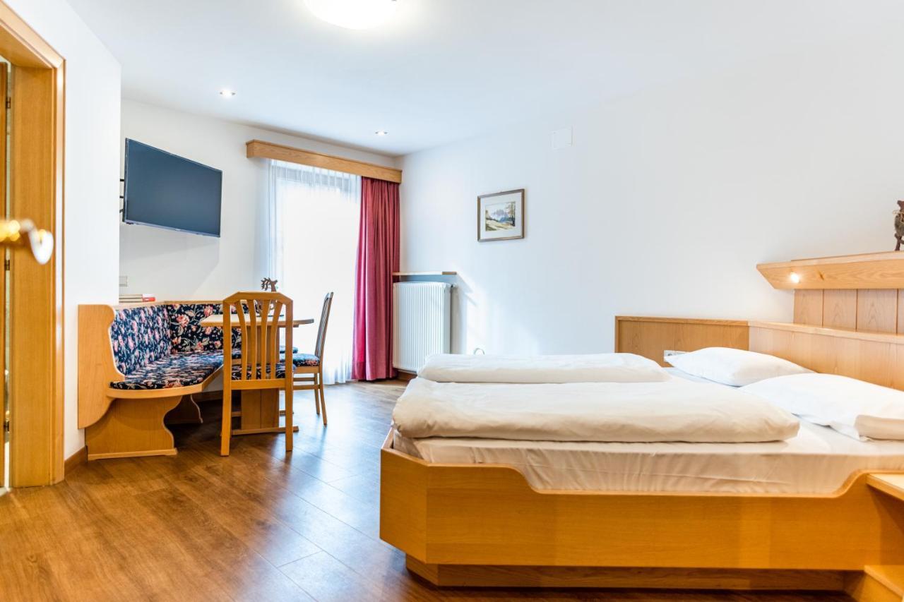 Hotel Vernel Santa Cristina Val Gardena 外观 照片