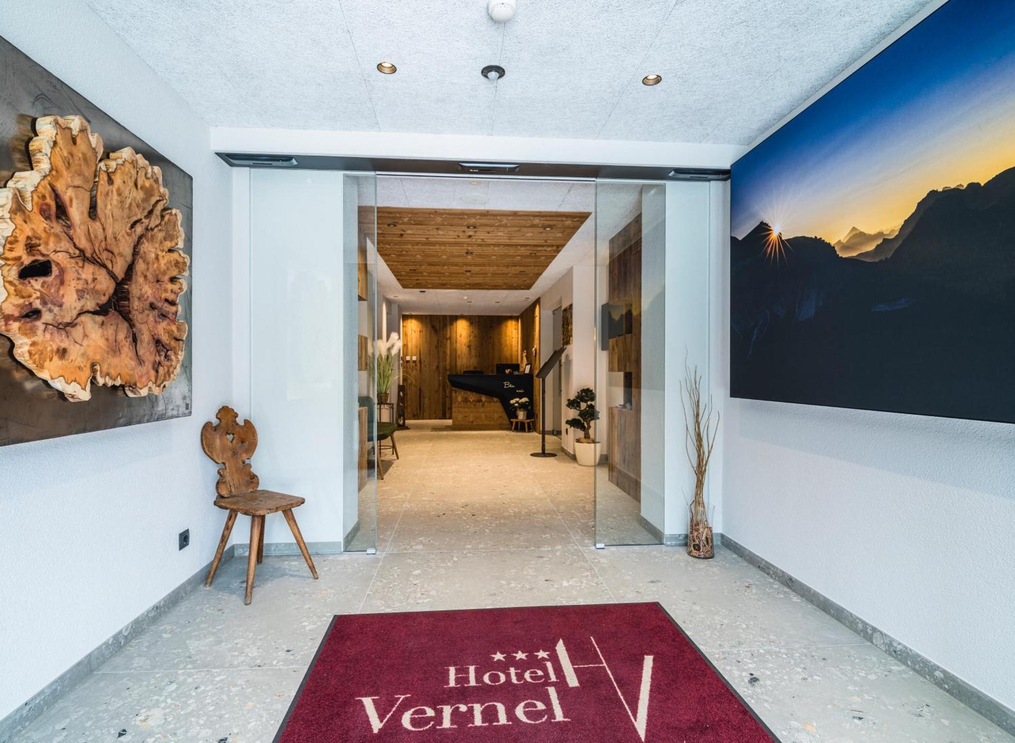 Hotel Vernel Santa Cristina Val Gardena 外观 照片