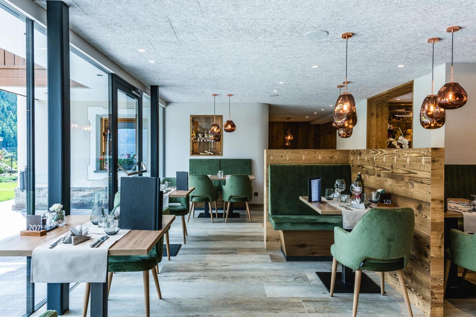 Hotel Vernel Santa Cristina Val Gardena 外观 照片