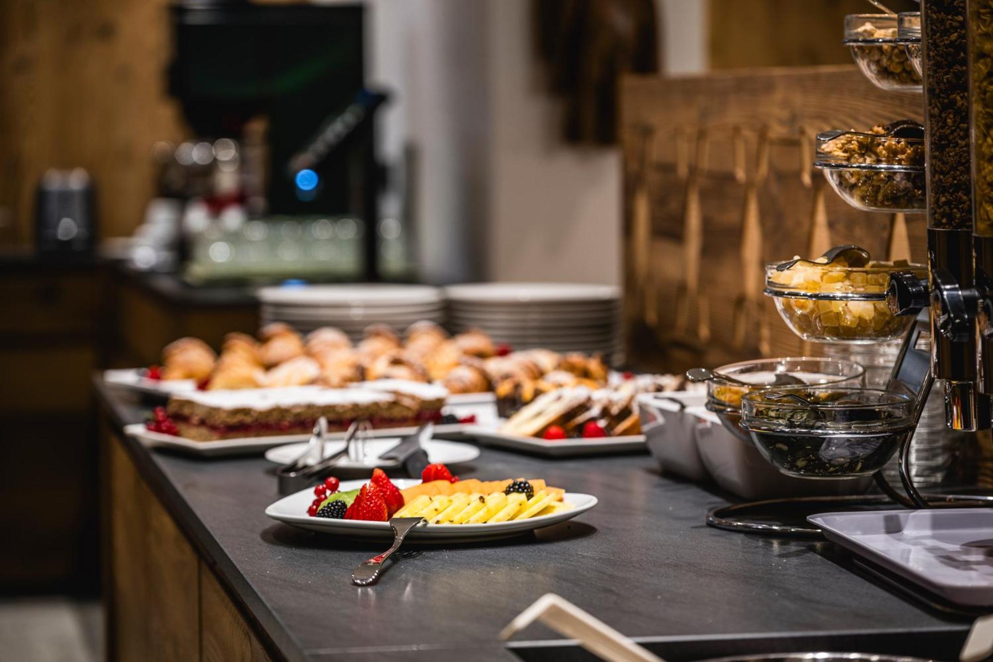Hotel Vernel Santa Cristina Val Gardena 外观 照片