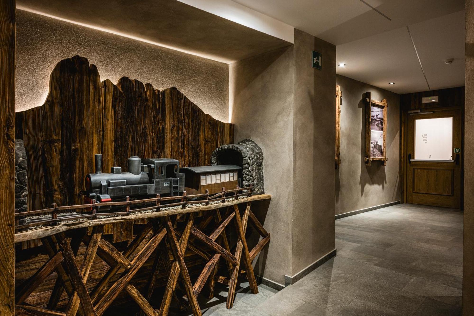 Hotel Vernel Santa Cristina Val Gardena 外观 照片