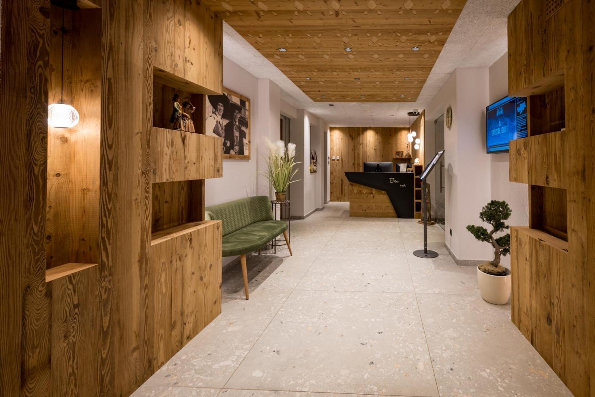 Hotel Vernel Santa Cristina Val Gardena 外观 照片